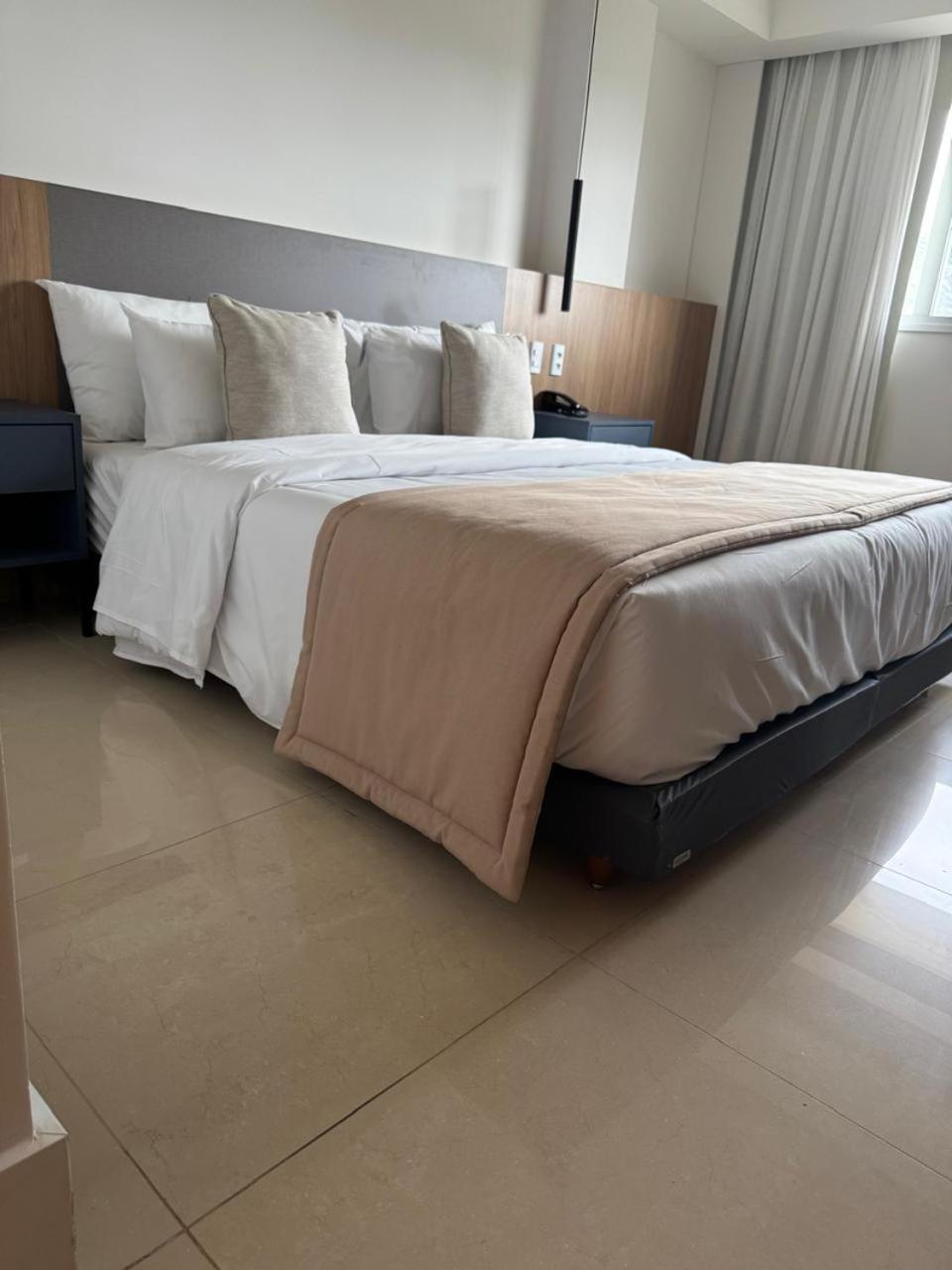 Hotel Tryp By Wyndham Brasilia Nacoes Esterno foto